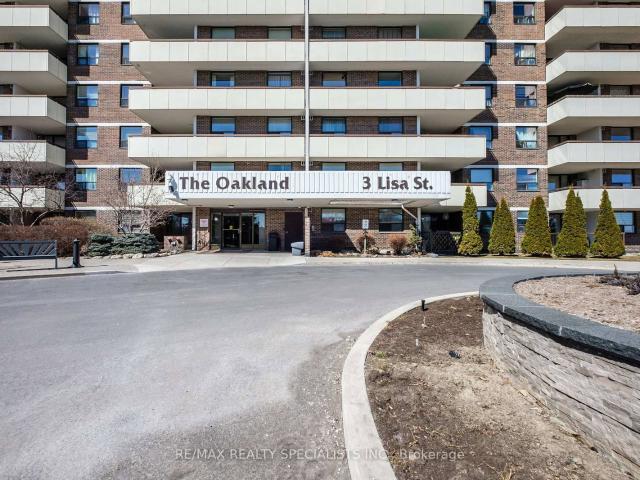 108 3 Lisa Street, Brampton | For Sale @ $438,888 | Condos. Ca