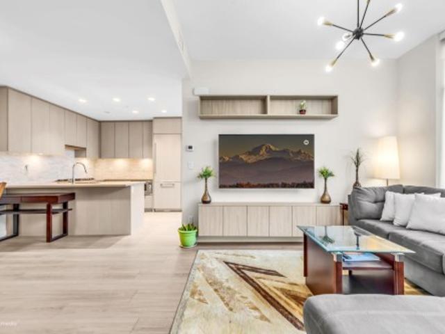 108 1 Westwood Street, Coquitlam, BC, V3B 0T9 townhouse for sale | Listing ID R3129 | Royal LePage