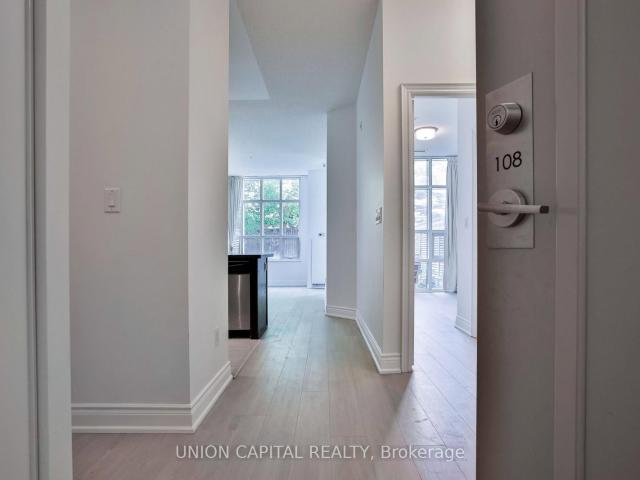 108 2 Major Mackenzie Drive, Maple | Leased, N13561 | Condos. Ca