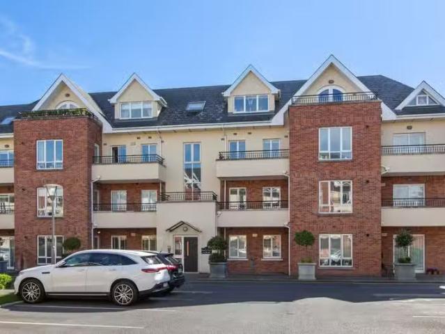 108 Ballintyre Square, Ballinteer, Dublin 16, D16F169 is for s.