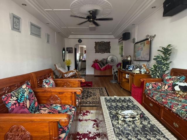 108 Gangsa Road HDB Apartment For Sale, $550,000, 3 Bed 2 Bath 1,108 sqft $496.00 psf