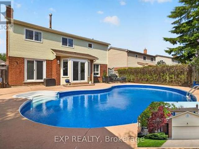 108 Old Forest Crescent, Kitchener, ON, N2N 2A3 house for sale | Listing ID X13150 | Royal LePage