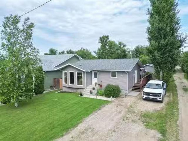 108 Montrose Street, Alexander, MB, R0M 0A0 house for sale.