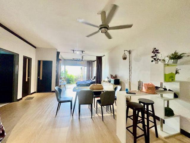 1098 SQFT RENOVATED Desa Saujana Apartment Seri Kembangan