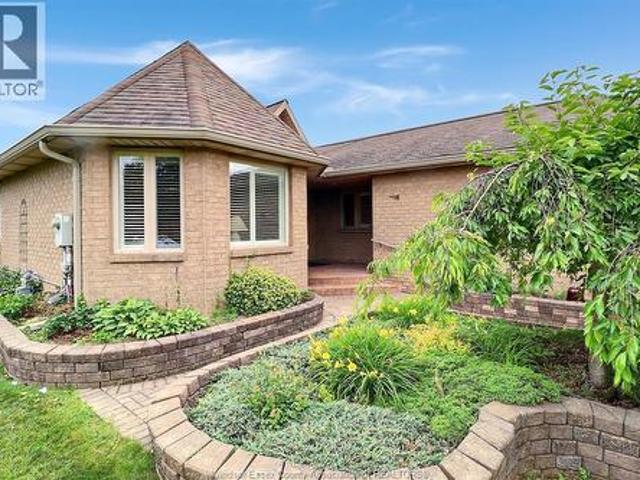 1099 Imperial Crescent, Windsor, ON, N9G 2T4 house for sale | Listing ID 26015 | Royal LePage