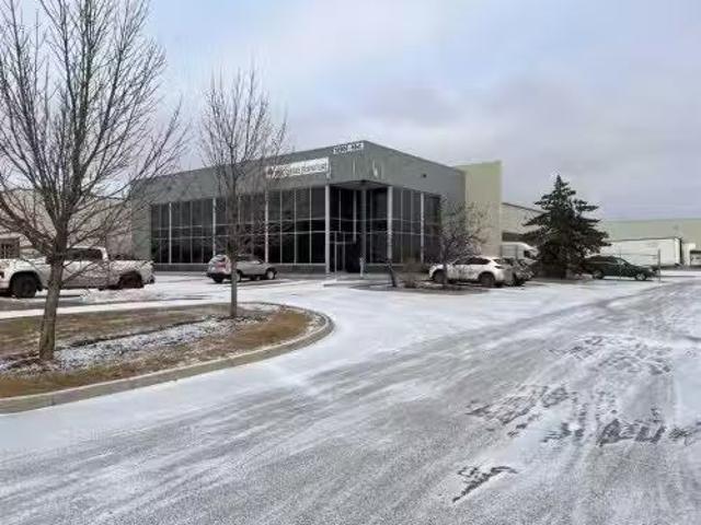 10900 46 Street Se, Calgary, AB, T2C 1G4 commercial for leas.