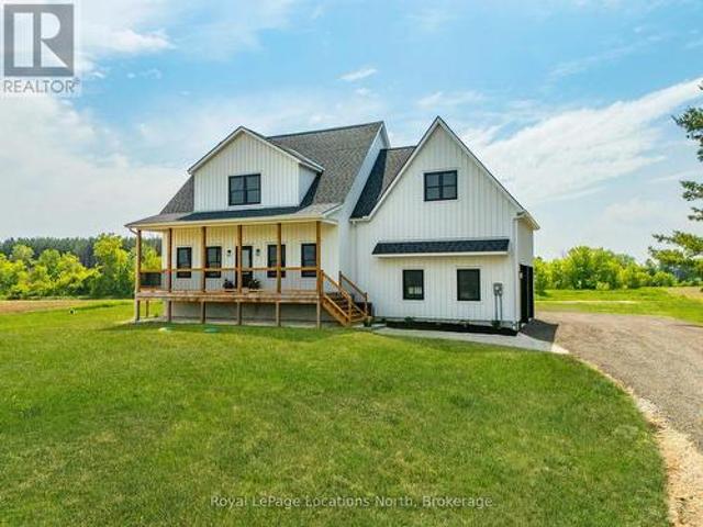 10906 County Road 10, Clearview, ON, L0M 1N0 Luxury House for sale | Listing ID S12216 | Royal LePage Carriage Trade Luxury Properties