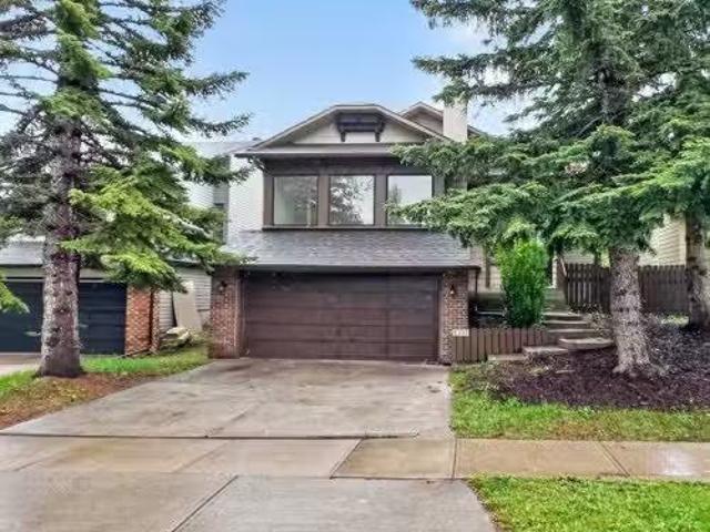1091 Berkley Drive Nw, Calgary, AB, T3K 1S6 house for sale.