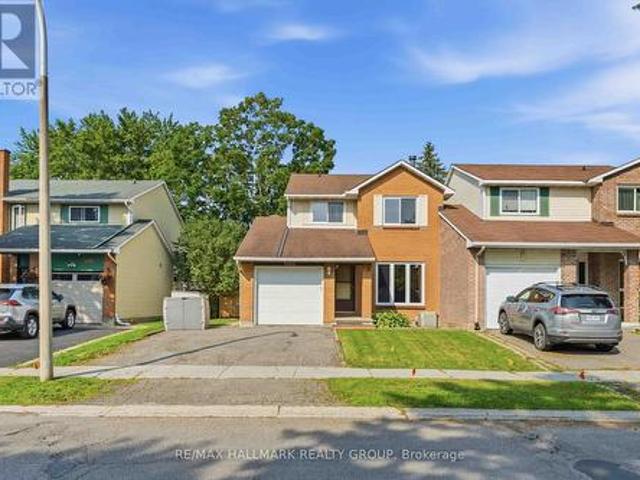 1093 St Emmanuel Terrace, Ottawa, ON, K1C 2J6 house for sale | Listing ID X13570 | Royal LePage
