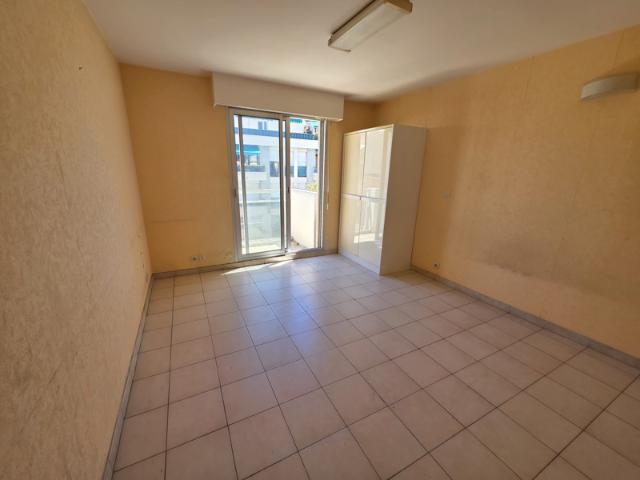 109 000 EUR OPPORTUNITÉ RARE À NICE QUARTIER LIBÉRATION