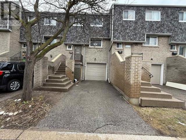 109 1 Bridletowne Circle, Toronto, ON, M1W 2V4 townhouse for sale | Listing ID E12999 | Royal LePage