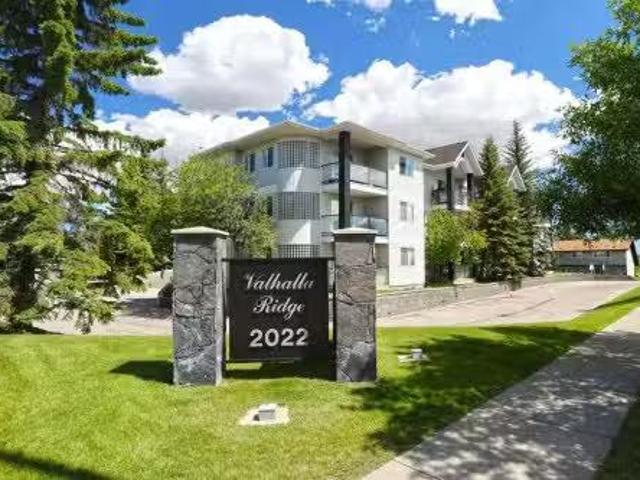 109 2022 Canyon Meadows Drive Se, Calgary, AB, T2J 7H1 condo.