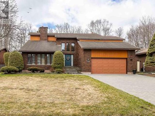 109 Greenview Lane, Sault Ste. Marie, ON, P6A 6L1 house for sale | Listing ID SM260594 | Royal LePage