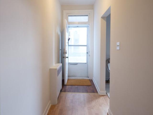 109 Dalhousie Street 3 Bedroom Apartment for Rent at 109 Dalhousie St, Ottawa, ON K1N 7C1 Lower Town