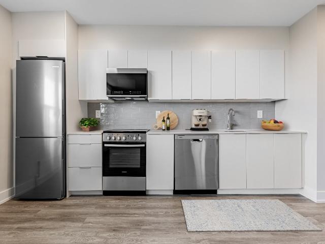 109 Jameson Avenue Studio Apartment for Rent at 109 Jameson Ave, Toronto, ON M6K 2X2 Parkdale