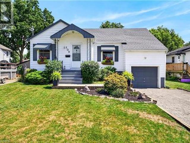 109 Linwood Avenue, Port Colborne, ON, L3K 5J8 house for sale | Listing ID 40856 | Royal LePage