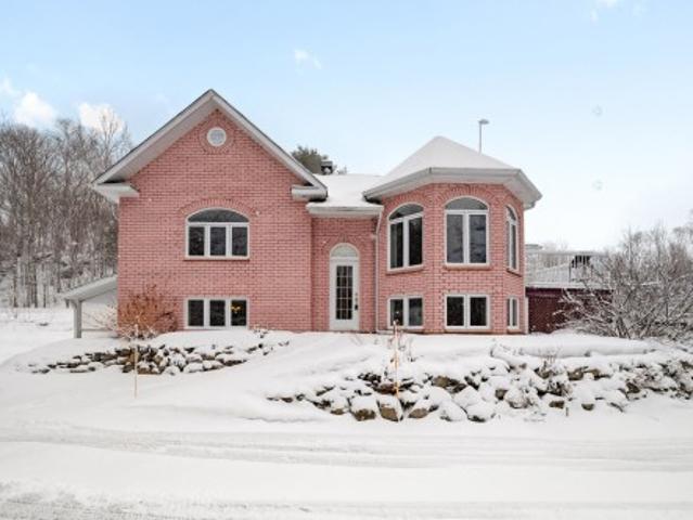 109 Rue St Laurent, Lac Simon, QC, J0V 1E0 house for sale | Listing ID 11512 | Royal LePage