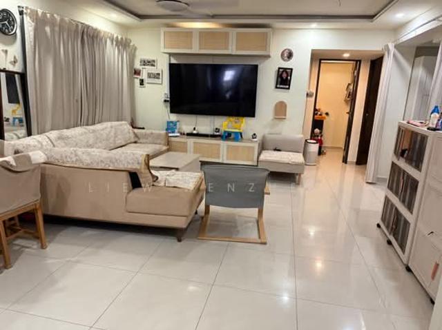 109 WHAMPOA ROAD