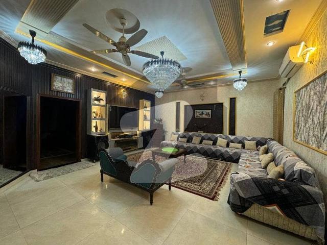 10.50 marla corner house for sale in eden boulevard housing society college road lahore