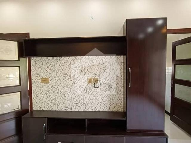 10.5 Marla Corner Facing Park Well Maintain Used House in Lowest Price it's Almost in 8 Marla Price