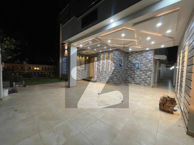 10.5 Marla Double Storey House For Rent In Buchvillas Multan