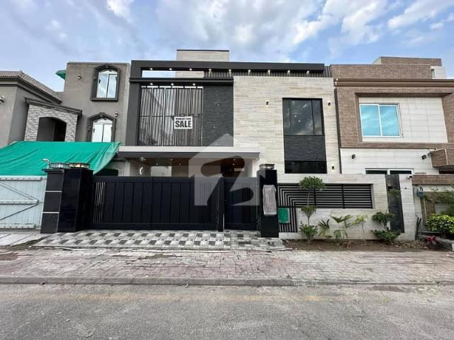 10.66 Marla Residential House For Sale In Hussain Block, Nearby Commercial Market, School, Mosuqe and Health Care Canter