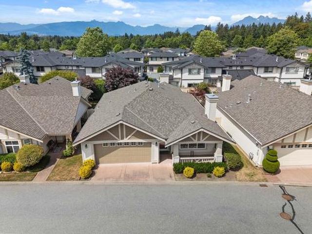 10 8555 Street, Langley, BC, V1M 3W2 townhouse for sale | Listing ID R3025 | Royal LePage