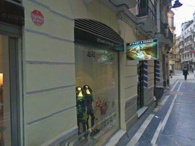 10 20 m2 office space for rent in Málaga
