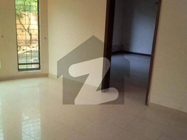 10 upper portion for rent in Valencia