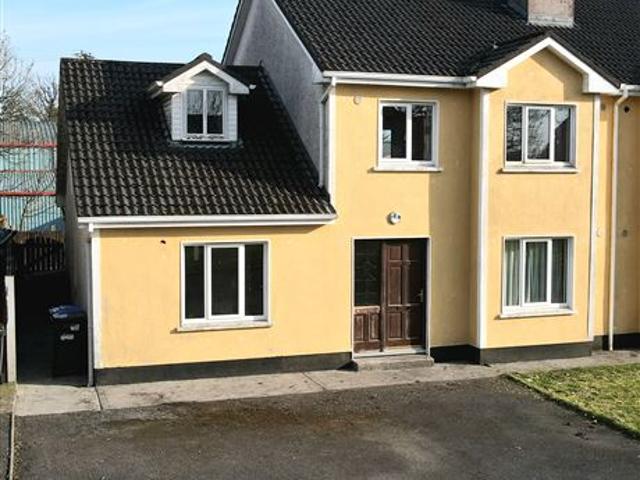 10 Woodside Park, Ballaghaderreen, Roscommon James Kilcoyne Ltd 4922 MyHome. Ie Residential