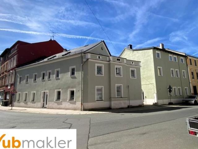 10 Wohneinheiten in Hof – attraktives Renditeobjekt mit 7,5 % Rendite & neuer Pelletheizung 2023