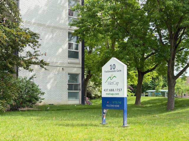 10 Yorkwoods Gate 2 Bedroom Apartment for Rent at 10 Yorkwoods Gate, Toronto, ON M3N 1J9 Jane and Finch