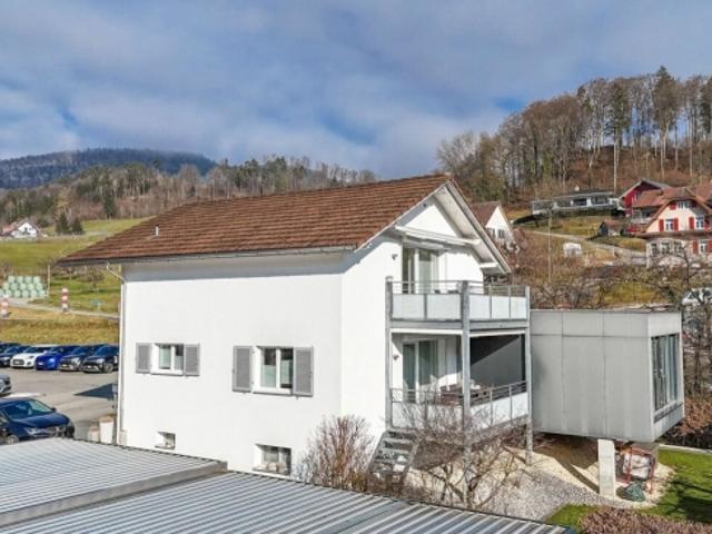 5.5 Zimmer EFH mit 3.5 Zimmer Einliegerwohnung im Top Zustand