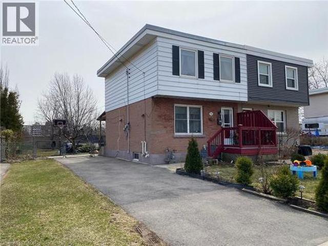 10 Armstrong Avenue, Hamilton, ON, L8H 1M5 house for sale | Listing ID 40814 | Royal LePage