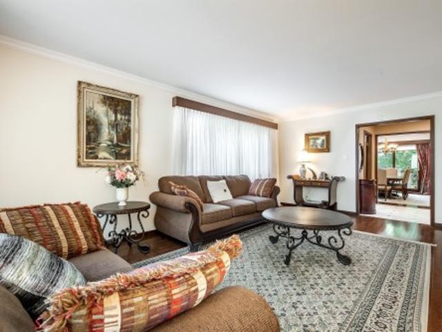 10 Av. Beverley, Mont Royal, QC, H3P 1K2 house for sale | Listing ID 21617 | Royal LePage