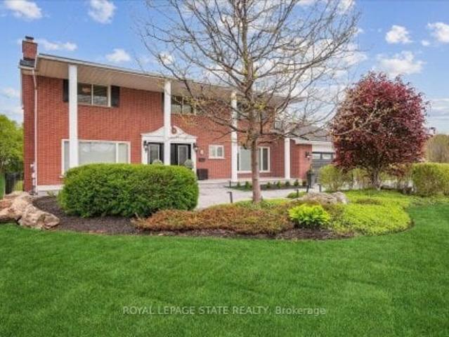 10 Azalea Court