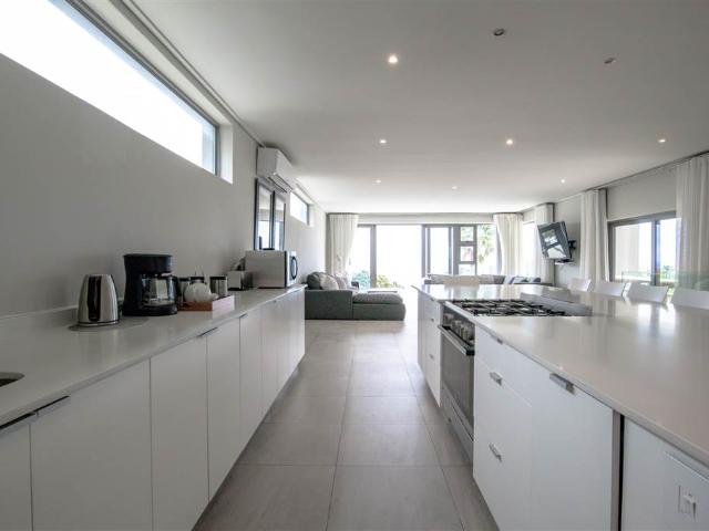 10 Bed House in Camps Bay