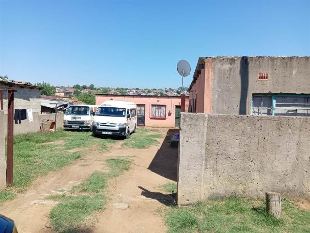 10 Bed House in Bhekuzulu