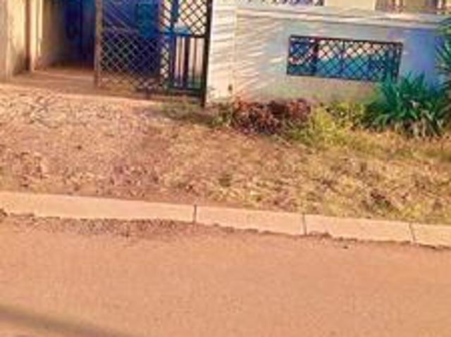 10 bedroom cluster house on the mark.