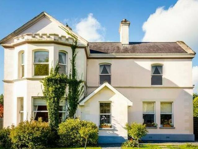 10 bedroom detached house for sale in Athenry Galway Ireland
