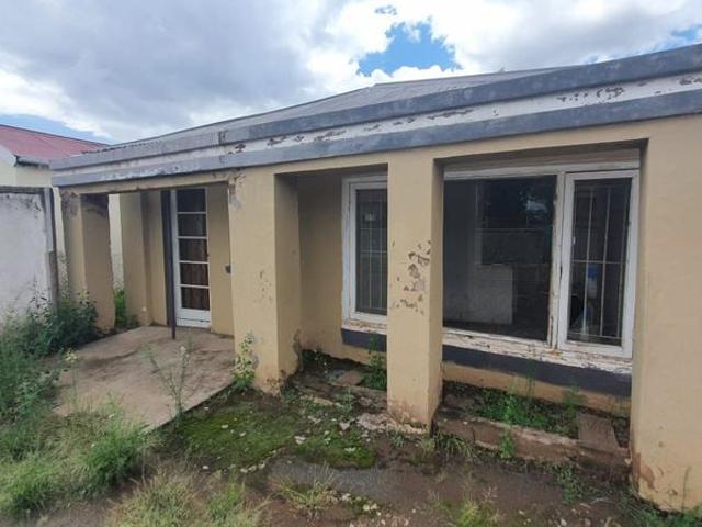 10 bedroom house for sale in Burgersdorp