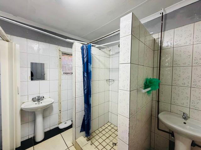 10 Bedroom House For Sale in Brixton