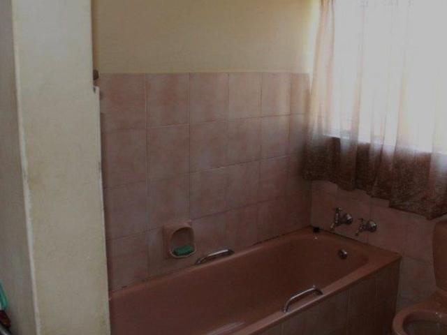 10 Bedroom House For Sale in Soshanguve DD