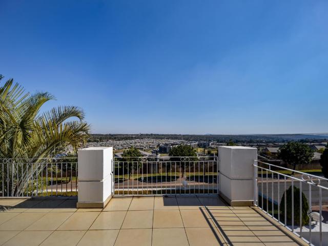 10 Bedroom House For Sale in Waterkloof Ridge