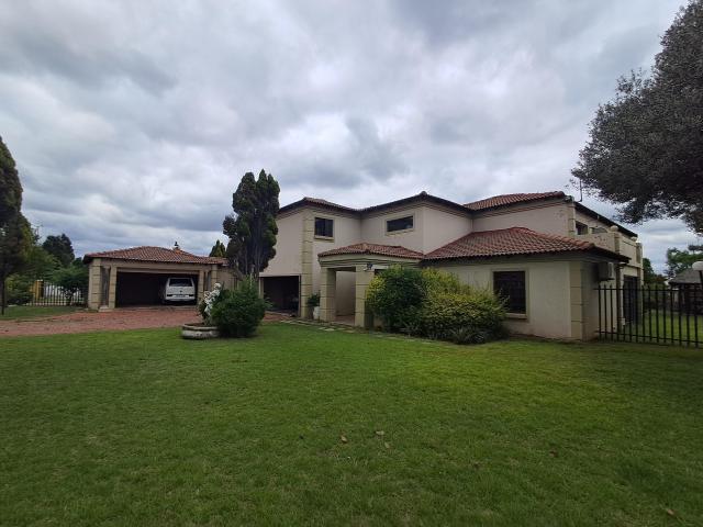 10 Bedroom House in Cultura Park
