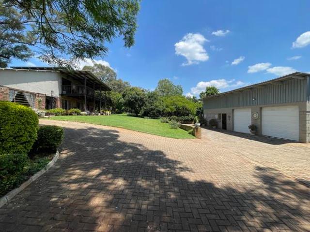 10 Bedroom House in Hilldrop