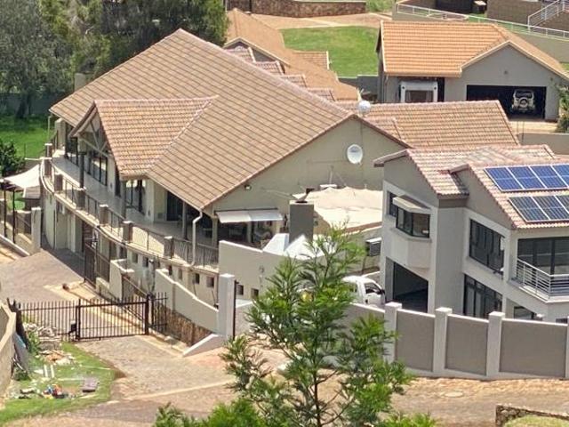 10 Bedroom House in Kungwini Country Estate