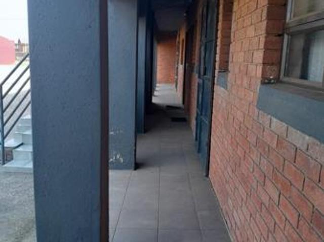10 Bedroom House in Kwaguqa