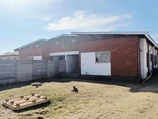 10 Bedroom House in Leonardsville