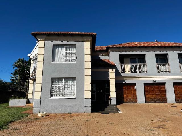 10 Bedroom House in Pretoria North